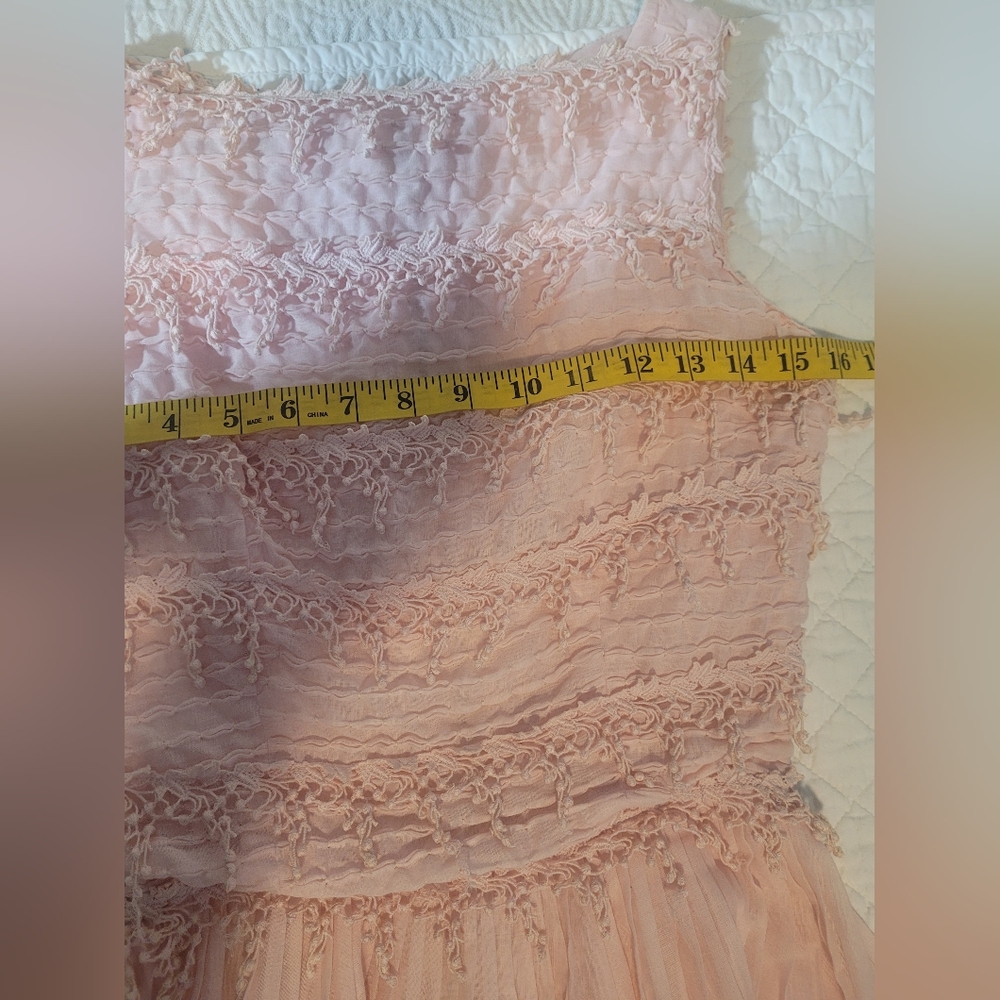 Vintage 1950's Light Pink CARLYE Boot Neck Cotton Lace Bodice Formal Midi Dress. - Picture 11 of 13